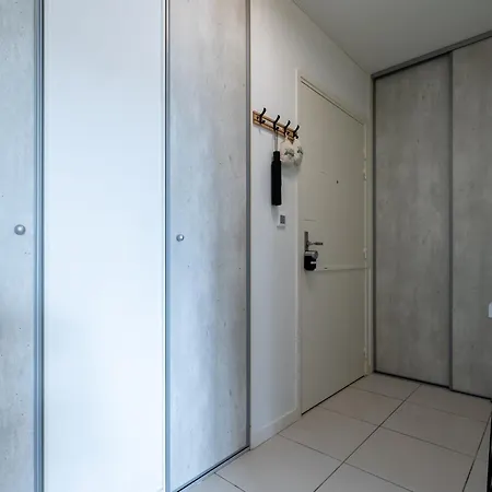 Au Charme Lyonnais Classe 3 Etoiles Venissieux